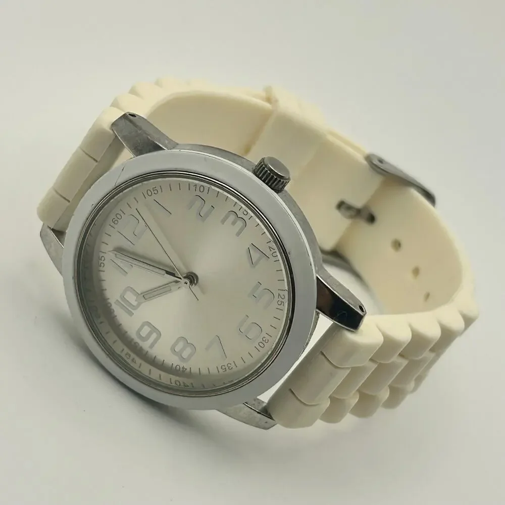 Silver-tone White Silicon Band Women’s Casual Watch Working New Battery